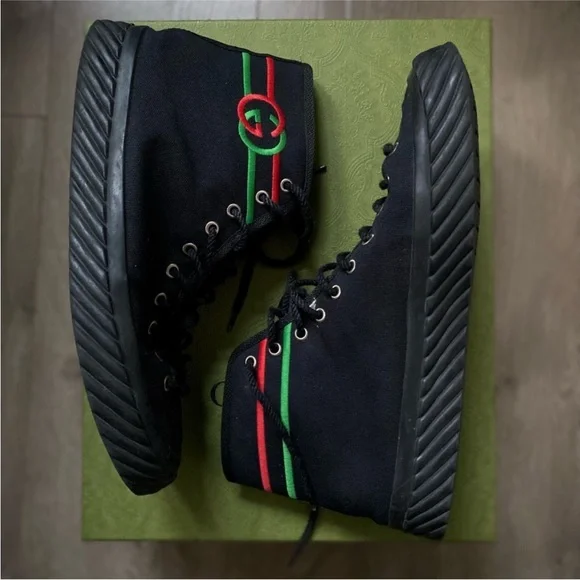 GUCCI authentic Men's Interlocking G high-top sneaker - Picture 2 of 8